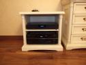 Ресивер и плеер в тумбочке